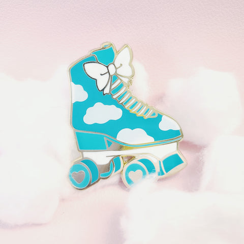 ENAMEL PIN | CLOUDY ROLLER SKATE